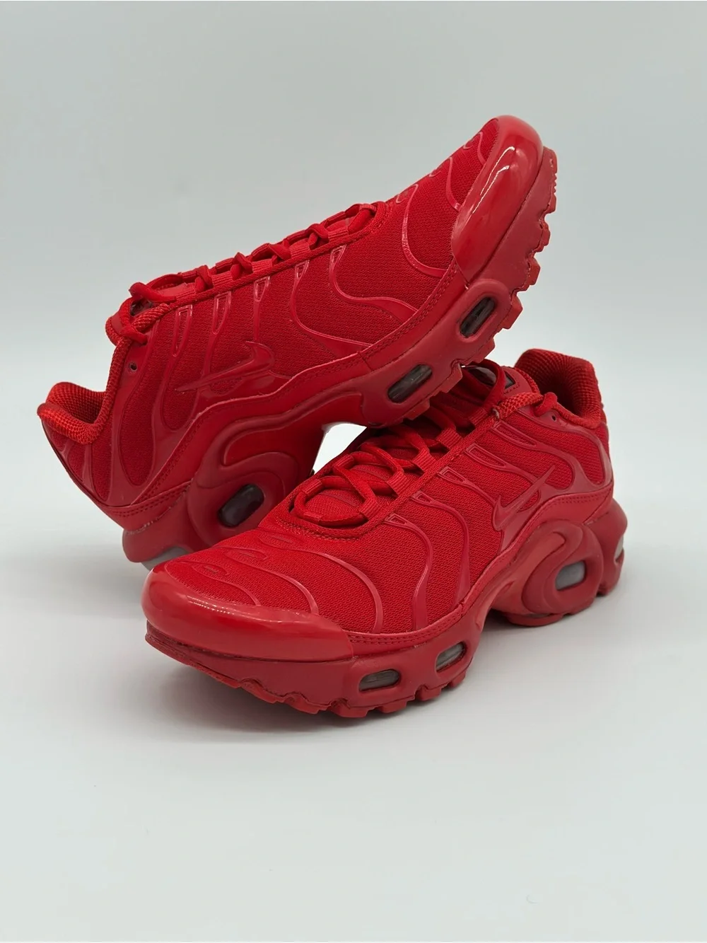 Nike Kids Red Low-Top Sneakers